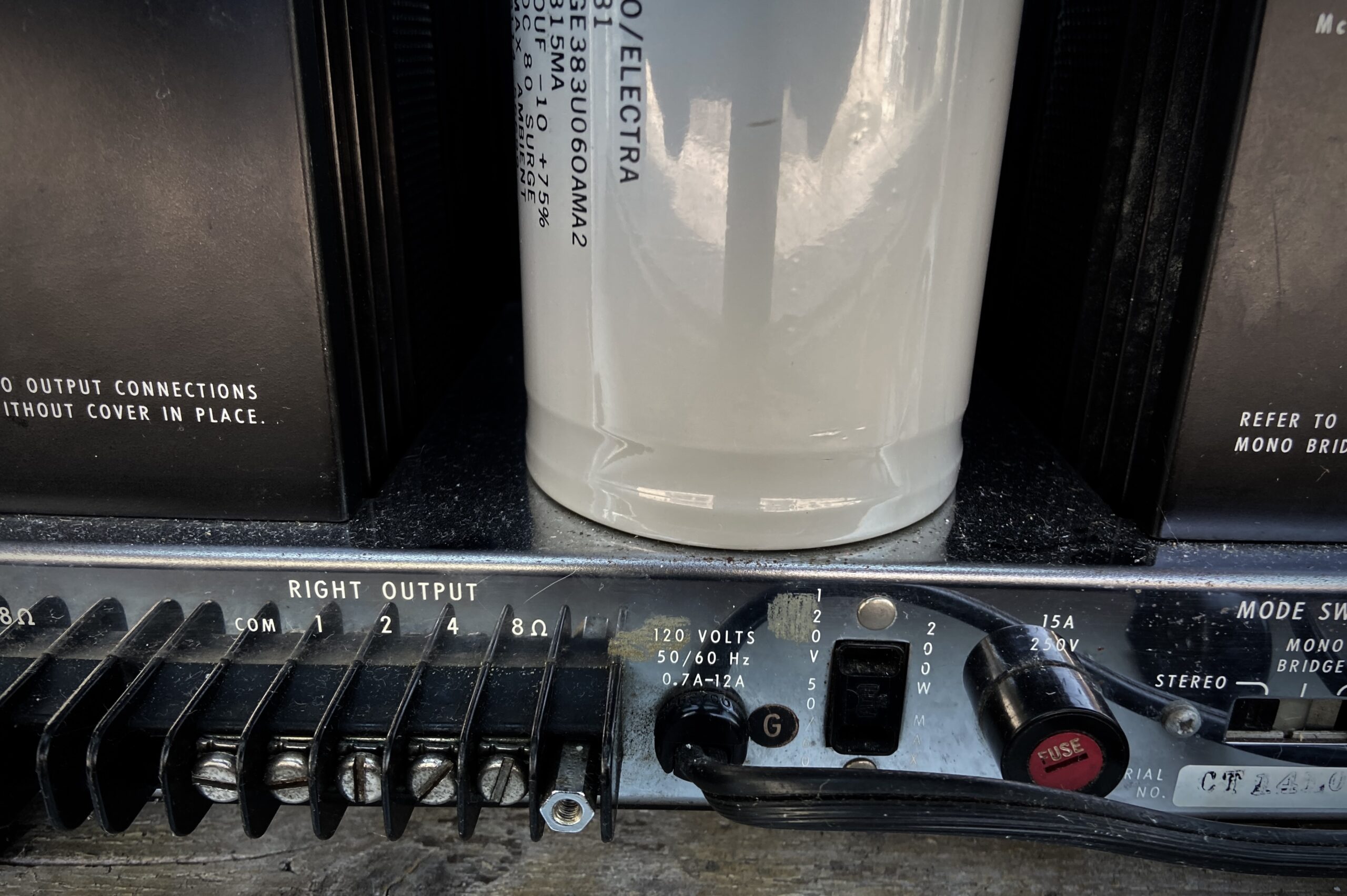 McIntosh MC2255 Stereo Power Amplifier 250+250 Wrms - immagine 6